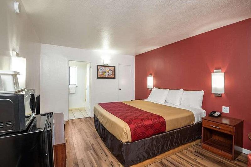 Econo Lodge University Тусон Екстер'єр фото